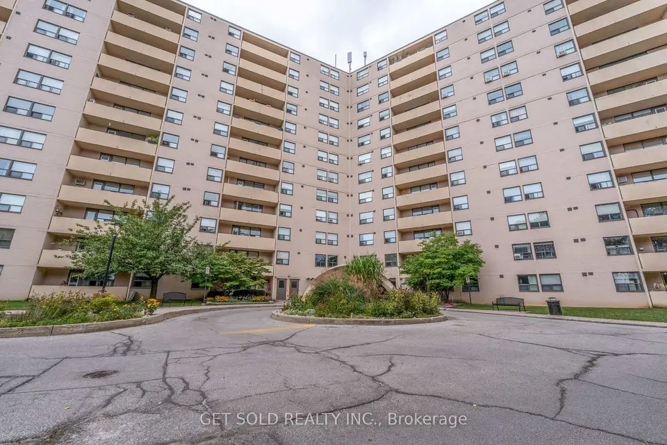 700 Dynes Rd #405, Burlington — listing photo